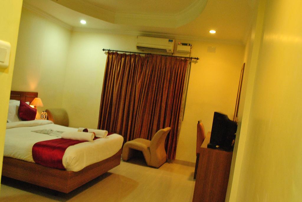 Hotel Sona'S Tiruchirappalli المظهر الخارجي الصورة